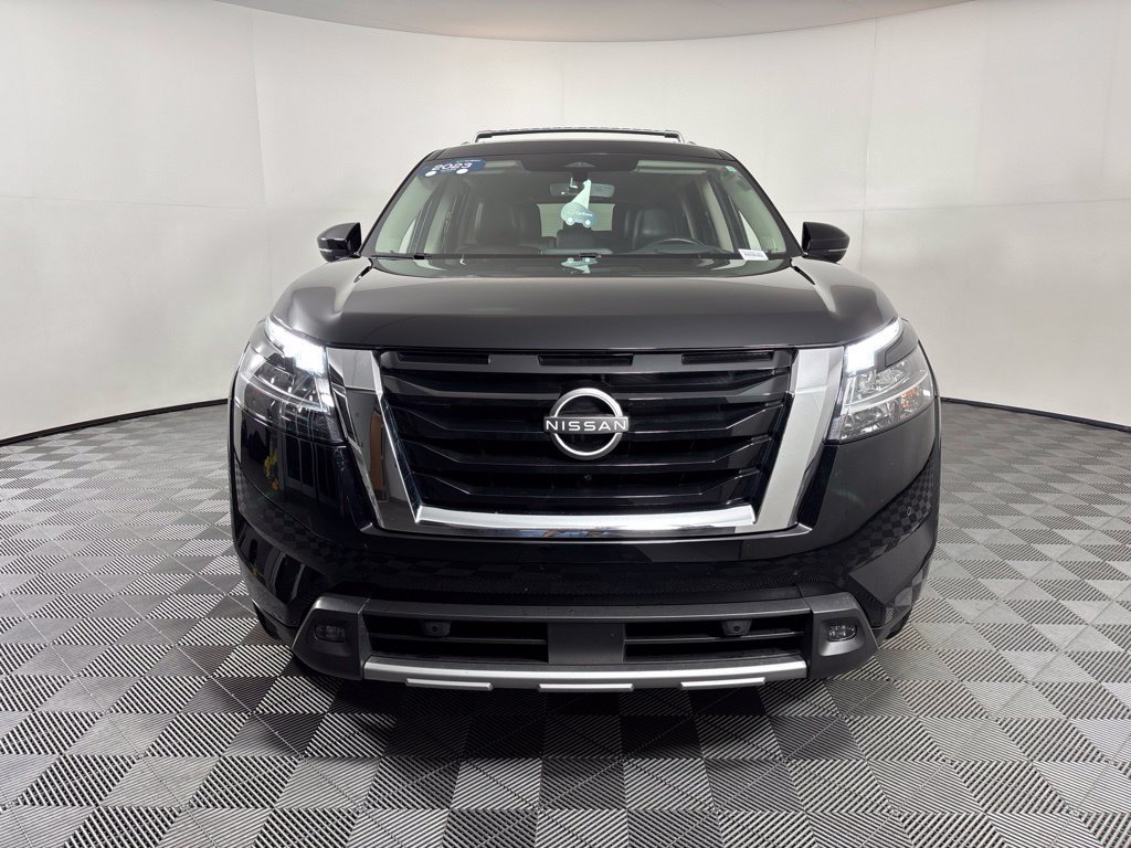 Used 2023 Nissan Pathfinder Platinum w/ Cargo Package AWD/4WD image 21