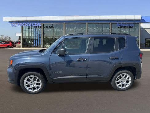 Used 2021 Jeep Renegade Sport w/ Sport Appearance Group AWD/4WD image 2
