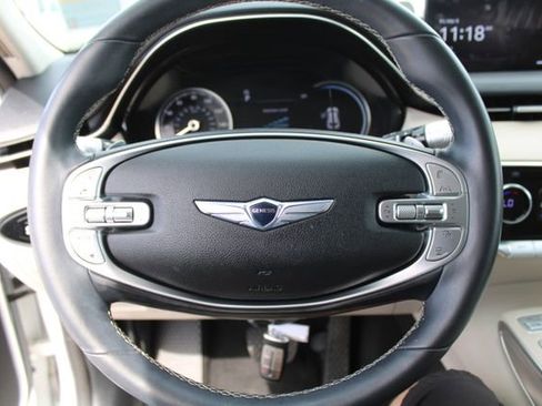 Used 2022 Genesis GV70 2.5T w/ Select Package image 18