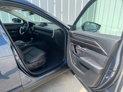 Certified 2025 MAZDA CX-50 AWD 2.5 Hybrid w/ Premium Pkg image 17