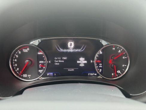Used 2024 GMC Terrain Denali AWD/4WD image 10