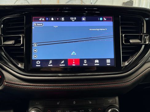 Used 2025 Dodge Durango GT AWD/4WD image 8