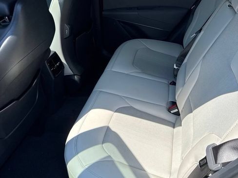 New 2026 Kia Niro EX FWD image 15