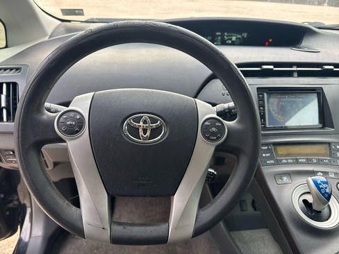 Used 2011 Toyota Prius Five image 14