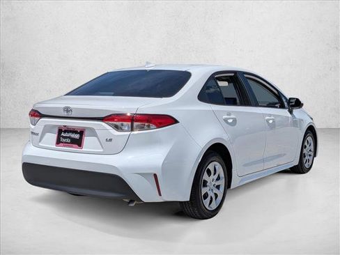 Used 2024 Toyota Corolla LE FWD image 5