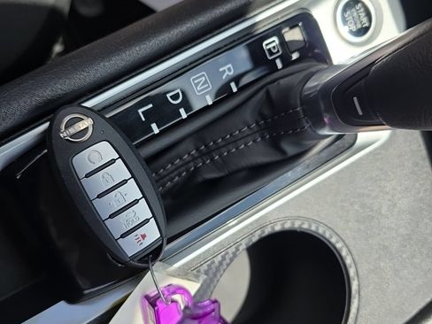 Used 2025 Nissan Altima 2.5 SV FWD image 18