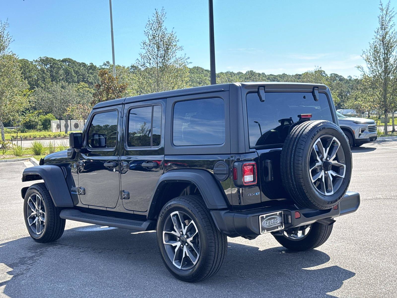 Used 2025 Jeep Wrangler Unlimited Sport S 4xe AWD/4WD image 6
