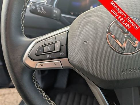 Used 2024 Volkswagen Tiguan SE image 17