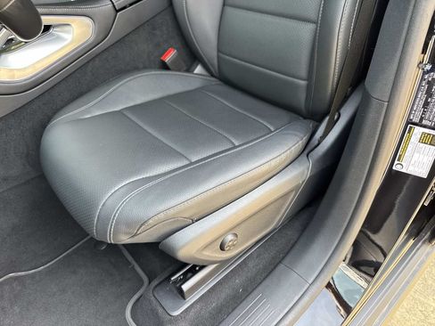 Used 2025 Mercedes-Benz GLE 350 4MATIC image 18