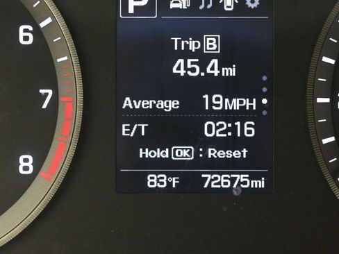 Used 2016 Hyundai Sonata SE w/ Cargo Package FWD image 11