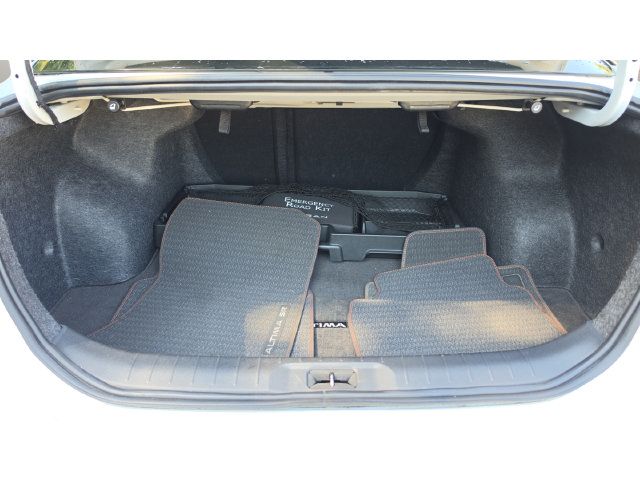 Used 2024 Nissan Altima 2.5 SR FWD image 15