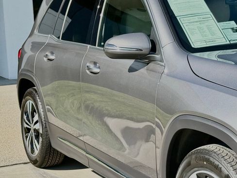 Used 2026 Mercedes-Benz GLB 250 image 9