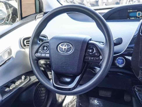 Used 2019 Toyota Prius LE image 13