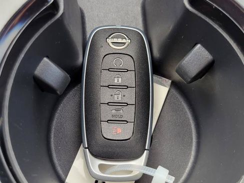 Used 2024 Nissan Rogue SV AWD/4WD image 23