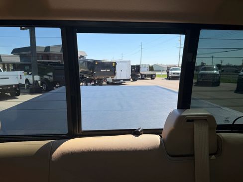 Used 2015 Ford F350 Lariat image 22