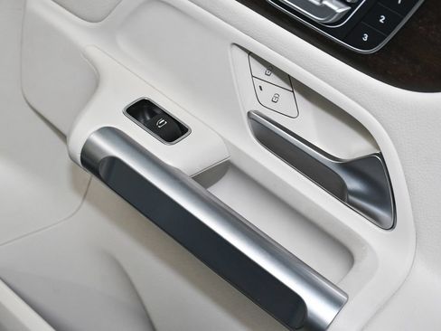 Used 2020 Mercedes-Benz GLB 250 4MATIC image 15