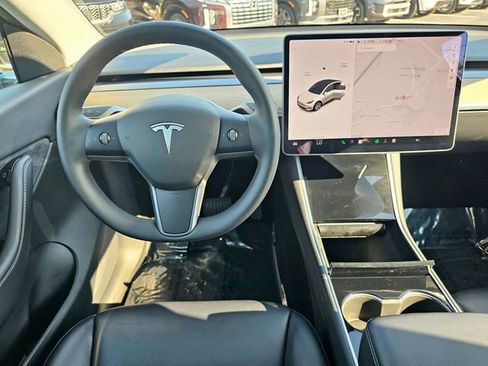 Used 2021 Tesla Model Y AWD image 33