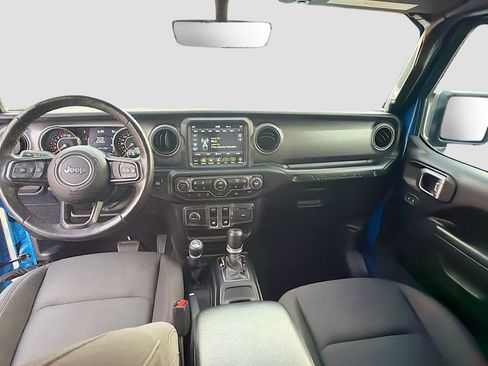 Used 2022 Jeep Wrangler Sport AWD/4WD image 15
