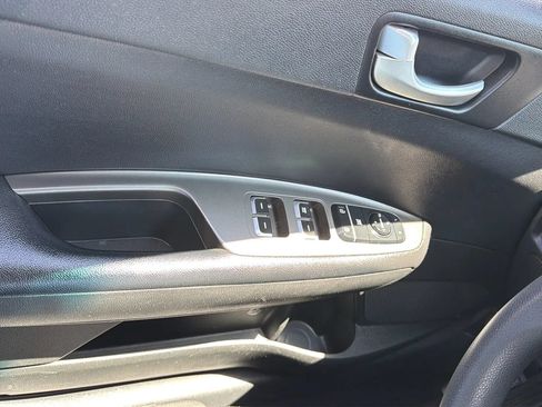 Used 2020 Kia Optima LX FWD image 22