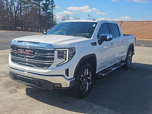 New 2026 GMC Sierra 1500 SLT image 4