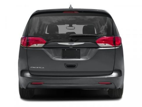 Used 2017 Chrysler Pacifica Touring image 8