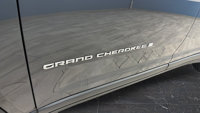 Used 2024 Jeep Grand Cherokee L Limited AWD/4WD image 43