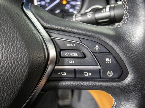 Used 2024 INFINITI Q50 Sensory image 17