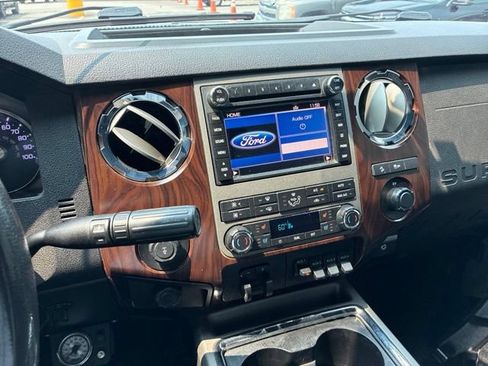 Used 2012 Ford F250 Lariat w/ Lariat Ultimate Pkg AWD/4WD image 12