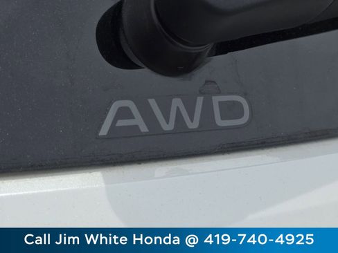 Used 2023 Honda HR-V EX-L image 13