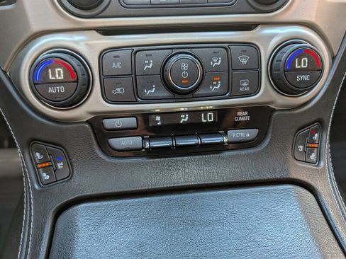 Used 2016 GMC Yukon Denali w/ Open Road Package AWD/4WD image 12