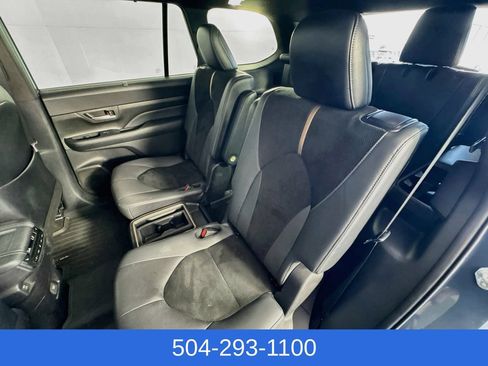 Used 2024 Toyota Grand Highlander AWD Hybrid image 27