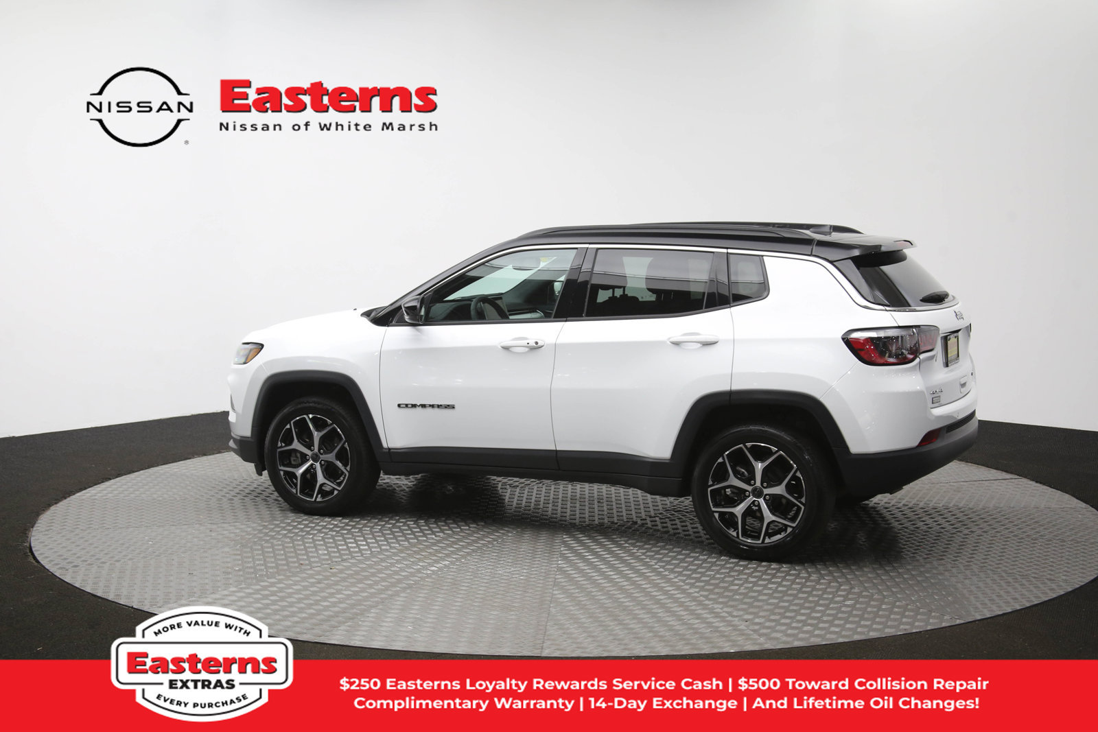 Used 2025 Jeep Compass Limited AWD/4WD image 60