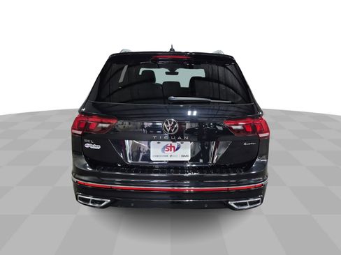 Used 2024 Volkswagen Tiguan SEL R-Line AWD/4WD image 7