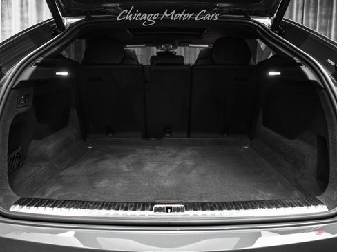 Used 2021 Lamborghini Urus AWD/4WD image 57