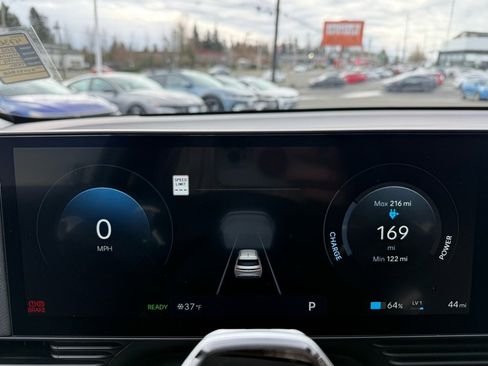 Certified 2025 Hyundai Ioniq 5 SE image 21