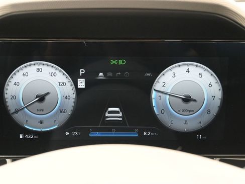 Certified 2025 Hyundai Elantra SEL image 22