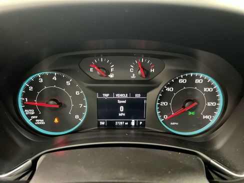 Used 2021 Chevrolet Equinox LS w/ LS Convenience Package FWD image 12