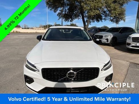 Certified 2024 Volvo S60 B5 Core image 3