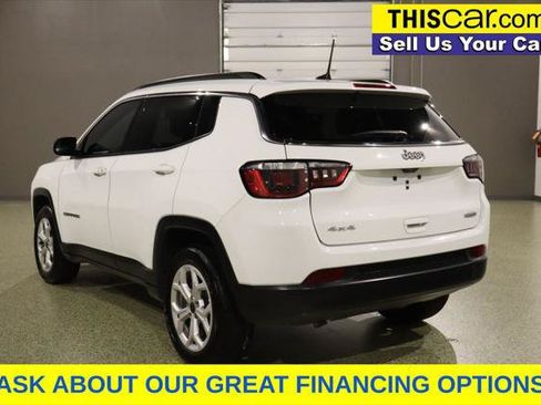 Used 2025 Jeep Compass Latitude AWD/4WD image 6