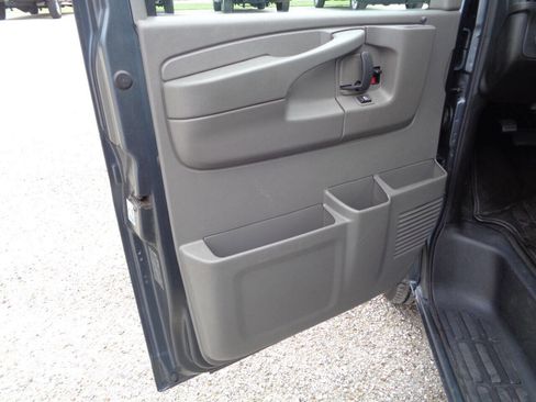 Used 2014 Chevrolet Express 1500 LT w/ LT Preferred Equipment Group image 21