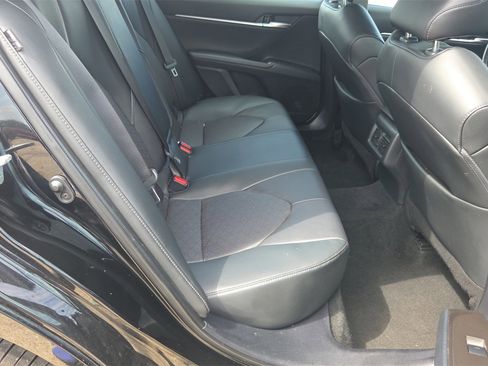 Used 2023 Toyota Camry XSE image 13