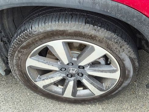 Certified 2024 Honda Pilot Touring image 8