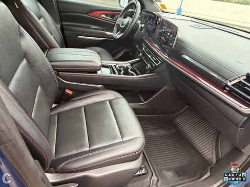 Used 2024 Chevrolet Traverse Z71 w/ Enhanced Driving Package AWD/4WD image 10