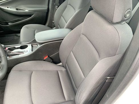 Used 2023 Chevrolet Malibu RS FWD image 18