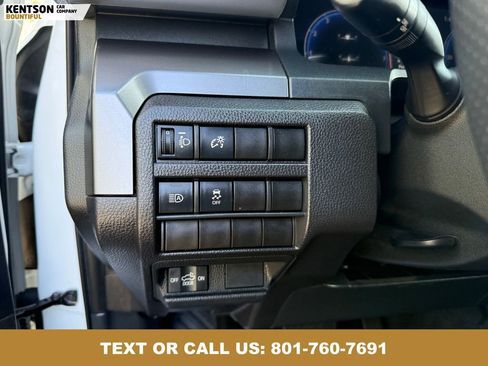 Used 2025 Toyota Tacoma TRD Off-Road image 20