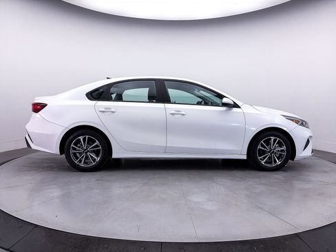 Certified 2023 Kia Forte LXS FWD image 37
