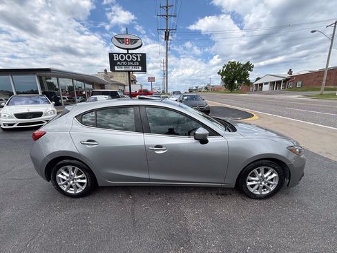 Used 2016 MAZDA MAZDA3 i Grand Touring FWD image 8