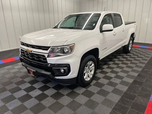Used 2022 Chevrolet Colorado LT w/ LT Convenience Package AWD/4WD image 8
