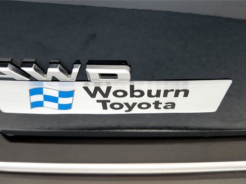 Used 2024 Cadillac XT5 Premium Luxury w/ Technology Package image 21