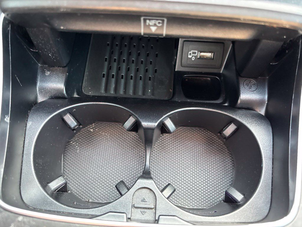 Used 2018 Mercedes-Benz E 400 4MATIC Sedan image 35